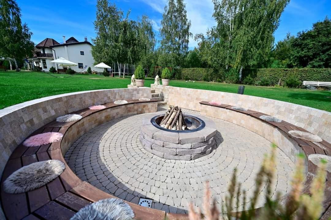 Natura Family Resort Avrig Eksteriør bilde