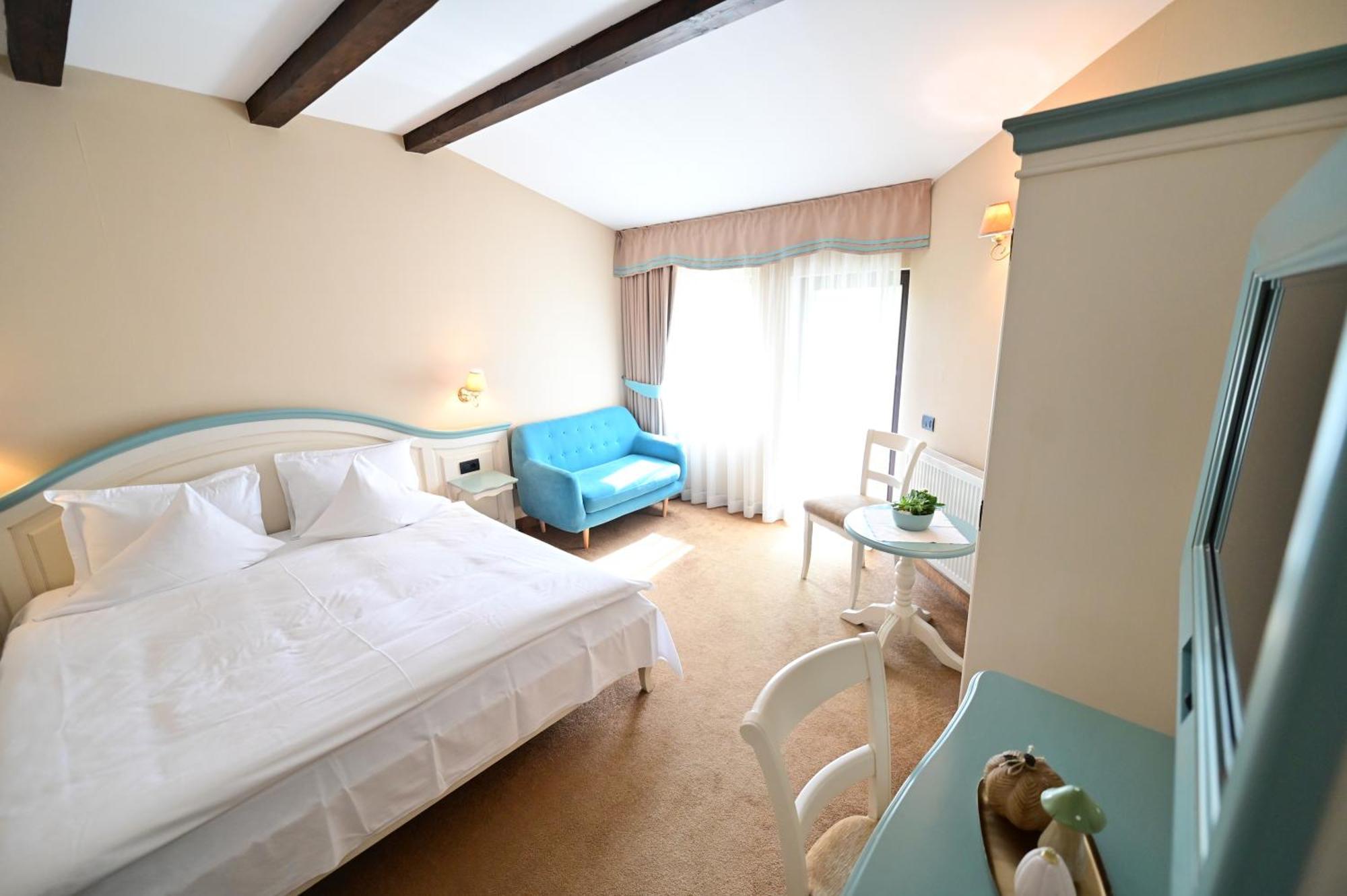 Natura Family Resort Avrig Eksteriør bilde