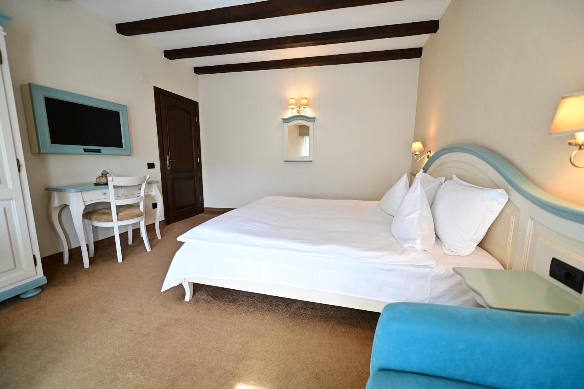 Natura Family Resort Avrig Eksteriør bilde