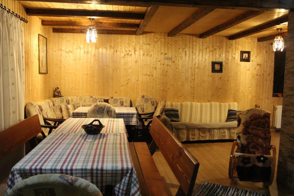 Natura Family Resort Avrig Eksteriør bilde